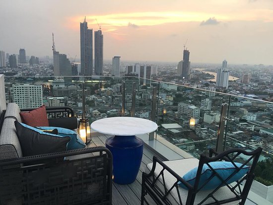 Yao Restaurant And Rooftop Bar
